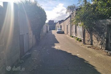 Summer Arch, Dublin 1, Co. Dublin — photo 2