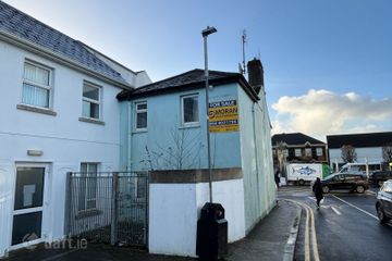 Market Square, Castlebar, Co. Mayo, F23FR60 — photo 2