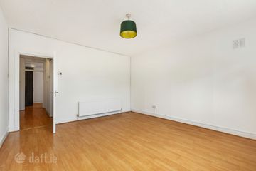 2 Argyle House, Claremont Road, Sandymount, Dublin 4, D04 P5V2 — photo 2