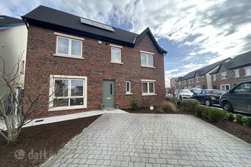 1 Shackleton Lodge, Lucan, Co. Dublin