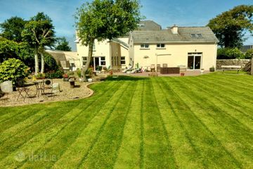 Drumacrin House, Drumacrin, Bundoran, Co. Donegal, F94A4X6 — photo 2