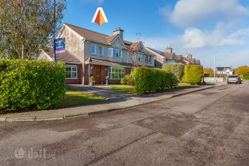 39 The Crescent, Priory Court, Watergrasshill, Co. Cork, T56XP76 — photo 2