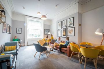 Flexible office to let Dublin 2 