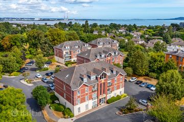 5 Hyde House, Clonfadda Wood, Mount Merrion Avenue, Blackrock, Co. Dublin, A94P039 — photo 2