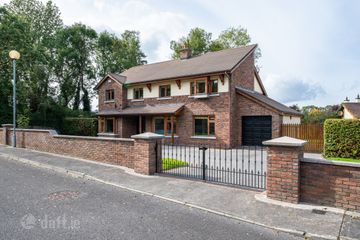 1 Sheena, Charleville Road, Tullamore, Co Offaly, R35 F991