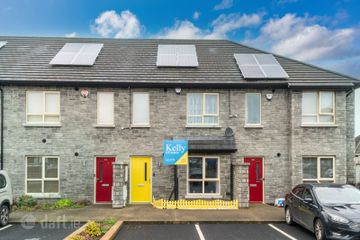 32 Market Square, Newcastle, Newcastle, Dublin 22, D22E1R0 — photo 2