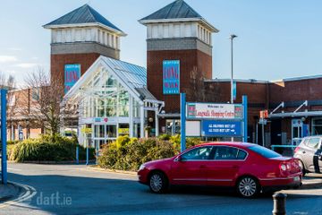 Unit 3, Long Walk Shopping Centre, Long Walk, Dundalk, Co. Louth — photo 2