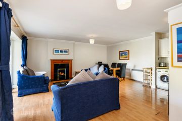 212 Grace Park Manor, Drumcondra, Dublin 9, D09 X065 — photo 3