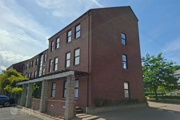 10 Leopardstown Office Park, Sandyford, Dublin 18, D18FK72 — photo 2