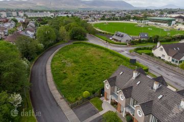 Site With FPP For, Assisted Living Apartments, Oakview Village, Tralee, Co. Kerry — photo 2