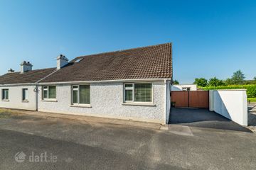 4 Saint Conleth's Avenue, Naas Road, Newbridge, Co. Kildare, W12HD40 — photo 2
