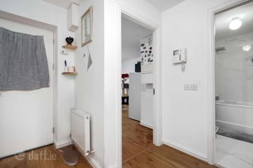 25 Eaton Close, Rathcoole, Co. Dublin — photo 2