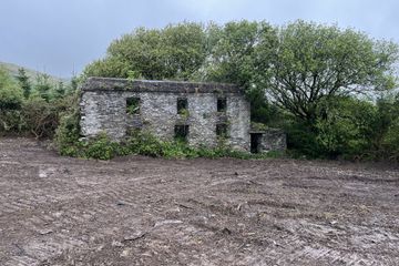 Ref 1063 - Site at Killoluaig, Portmagee, Co. Kerry — photo 3