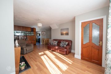 38 Goldenbridge Avenue , Inchicore, Dublin 8, D08FD77 — photo 2