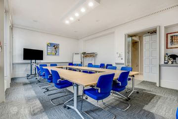 12-14 Lower Mount Street, Dublin 2, Co. Dublin — photo 2