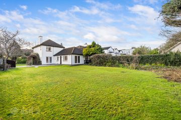 89 Foster Avenue, Mount Merrion, Co. Dublin, A94 N527 — photo 3
