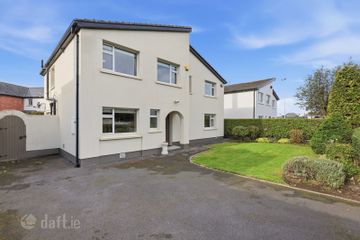 "Dunlewey", 2 Station Road, Sutton, Dublin 13, D13XY66 — photo 2