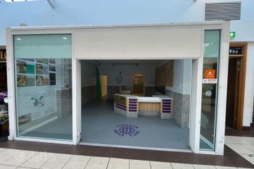 Unit 8, Drogheda Town Centre, West Street, Drogheda, Co. Louth — photo 2