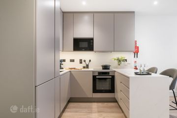 Two Bedroom , One Lime Street, Docklands, Dublin 2 — photo 3