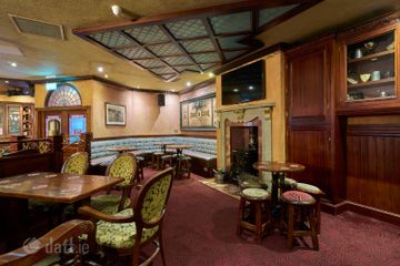 The Thatch, Bar & Kichen, Drogheda, Co. Louth — photo 3