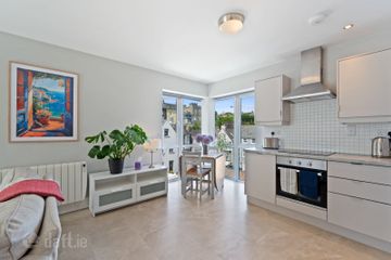 36 Shearwater, Pier Road, Kinsale, Co. Cork, P17D326 — photo 2