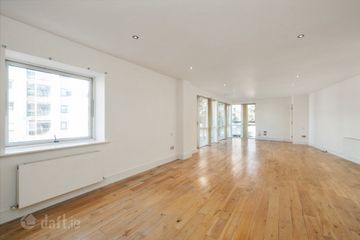 147 Wyckham Point, Dundrum, Dublin 16, D16 DH15 — photo 2