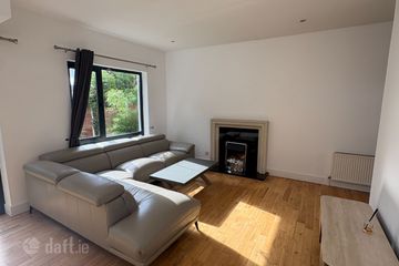 16 The Courtyard, Woodville, Glanmire, Co. Cork — photo 3