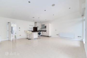 Apartment 23, Oak House, Dublin 18 , Carrickmines, Dublin 18 — photo 2