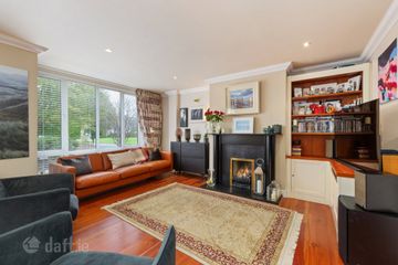 35 Priory Way, Whitehall Road, Terenure, Dublin 12, D12 DK65 — photo 2