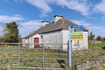 Castleroyan, Kiltimagh, Midfield, Co. Mayo, F12A270 — photo 2