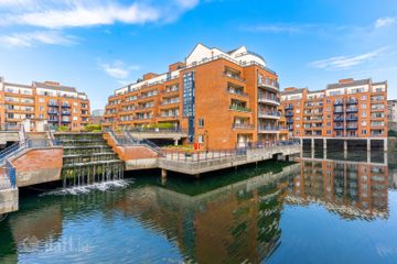 Tuskar Rock, Custom House Harbour Apartments, IFSC, Dublin 1 — photo 2