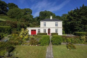 Lake View, Aghatubrid, Glandore, Co. Cork, P81TW68