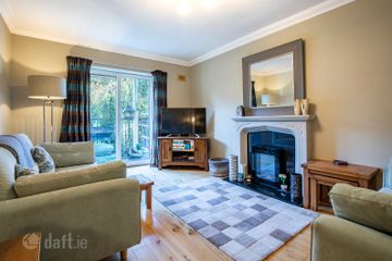 Apartment 78 Kerrymount, Castle Court, Kilgobbin Wood, Dublin 18, D18CH28 — photo 2