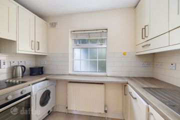 Apt 1 kitchen