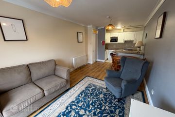 Apartment 100, Trinity Square, Dublin 2 — photo 3