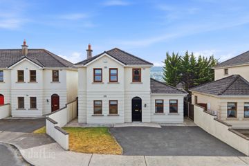 10 Beech View, Ard Na Sidhe, Clonmel, Co. Tipperary, E91 A2V6 — photo 2