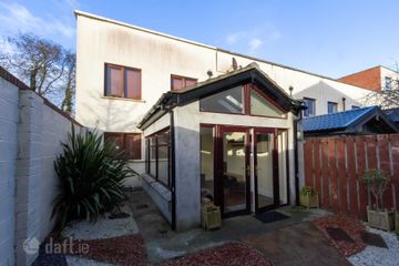 76 Castlegate Grove, Lucan, Co. Dublin — photo 2