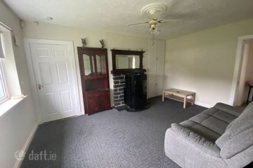 17 Old Glenview, Castlepollard, Castlepollard, Co. Westmeath, N91VF10 — photo 3