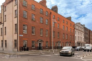 Flexible office space to let close to St Stephens Green Dublin 2 