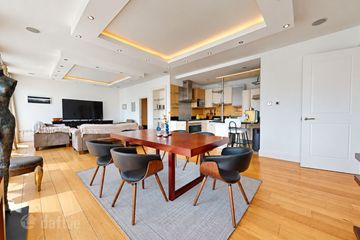 The Penthouse at Adelaide Square, Dublin 2, Dublin 8 — photo 2