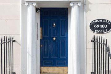 100 Custom Hall, Block 3, Gardiner Street Lower, Dublin 1, D01K584 — photo 2