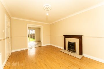 21 Maple Close, Dundalk, Co. Louth, A91C6K3 — photo 3
