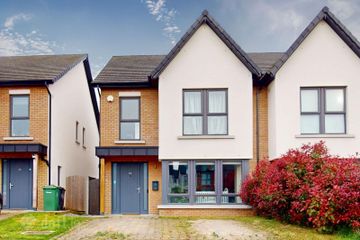 42 Hollywoodrath Drive, Hollystown, Dublin 15, D15PPH3