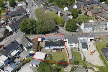 Former Licensed Premises  Apartment with Development Potential, Castlebellingham, Dundalk, Co. Louth, A91ND89 — photo 3