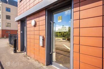 Apartment 1, Clearwater Court North, River Drive, Royal Canal Park, Dublin 15, D15W263 — photo 2