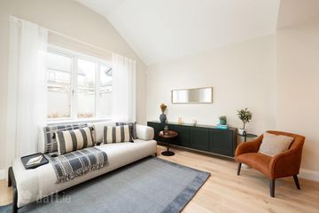 16 Woodward Heath, Glencarin Gate, Dublin 18, Leopardstown, Dublin 18 — photo 3