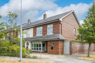 2 Kelston Avenue, Foxrock, Dublin 18, Co. Dublin, D18WR68 — photo 2