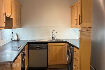 103 Marlay View, Ballinteer, Co. Dublin — photo 3