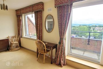 Apartment 17, Orwell Court, Breamor Road, Churchtown, Dublin 14 — photo 3