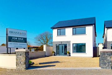 Sundrive Road, 4 bed  4 bath detached Property, Sundrive Road, Sundrive Road, Rush, Co Dublin, Rush, Co. Dublin — photo 2